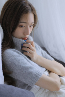 忘穿内裤让同学捏了一节课怎么办